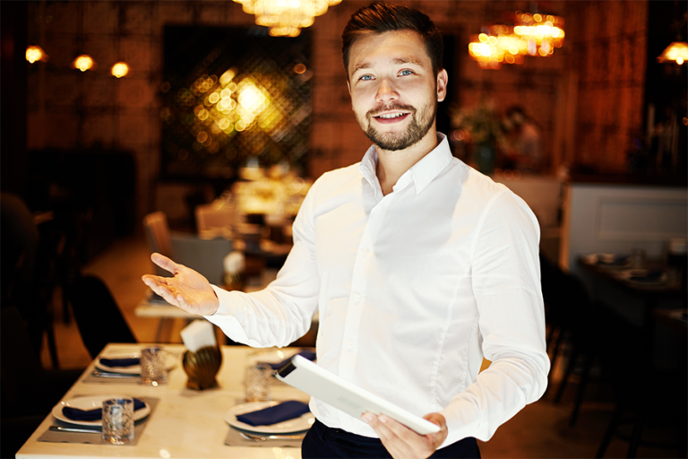 how-to-hire-a-good-restaurant-manager-the-restaurant-zone